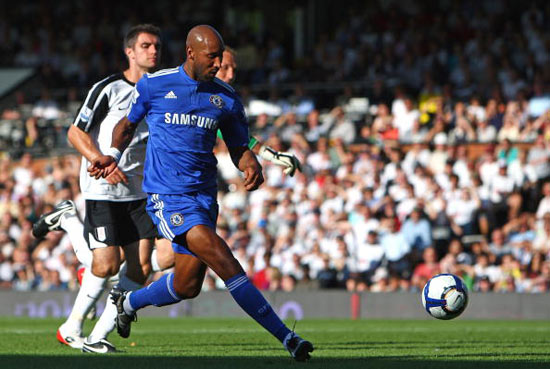 太尴尬！梁靖崑被观众“表白”，一脸严肃，孙颖莎偷笑，队友都懵了